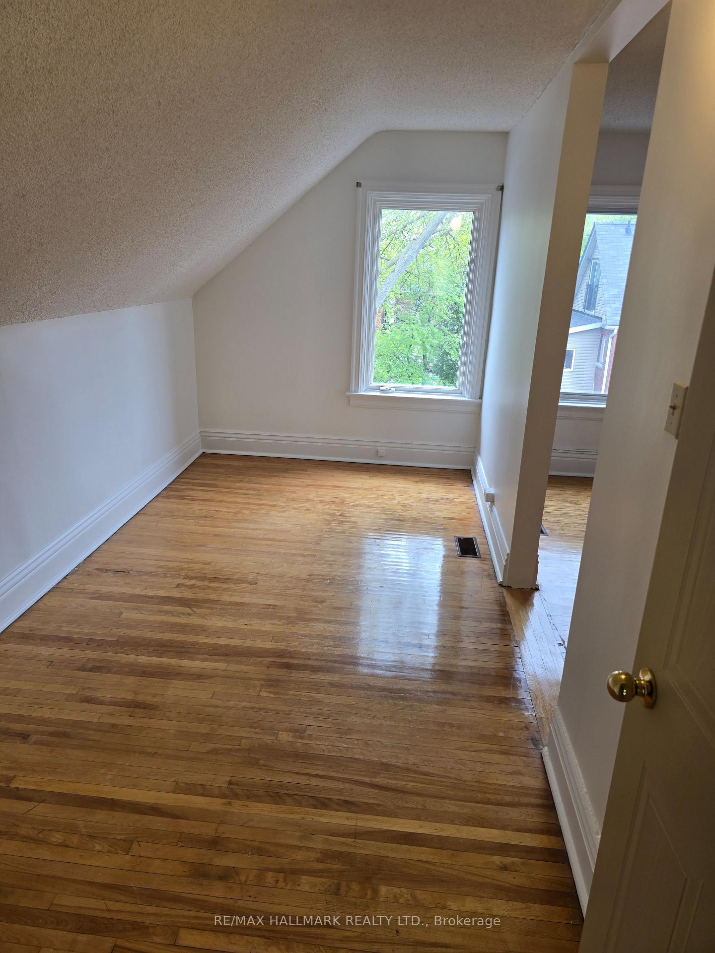 Photo 31 of Unit 2, 198 Rusholme Road, Toronto, Dufferin Grove — HOMEH