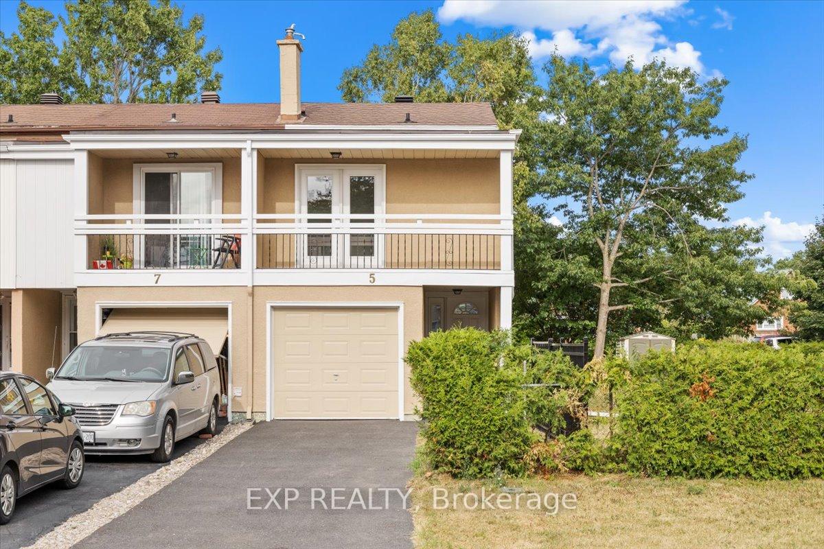 Photo 1 of 5 Tybalt Crescent, Ottawa, Westcliffe Estates — HOMEH