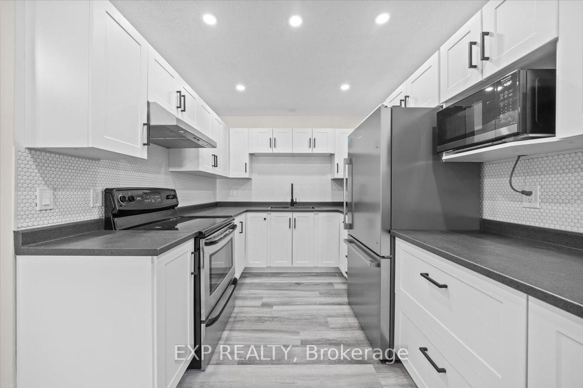 Photo 20 of 5 Tybalt Crescent, Ottawa, Westcliffe Estates — HOMEH