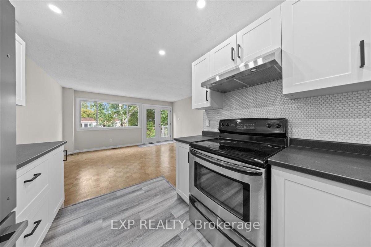 Photo 15 of 5 Tybalt Crescent, Ottawa, Westcliffe Estates — HOMEH