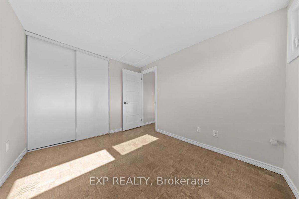 Photo 23 of 5 Tybalt Crescent, Ottawa, Westcliffe Estates — HOMEH