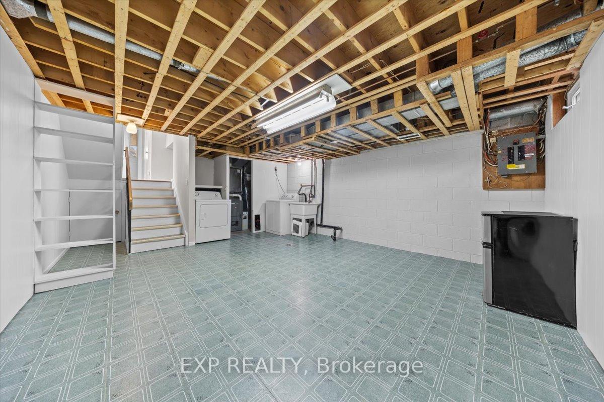 Photo 29 of 5 Tybalt Crescent, Ottawa, Westcliffe Estates — HOMEH