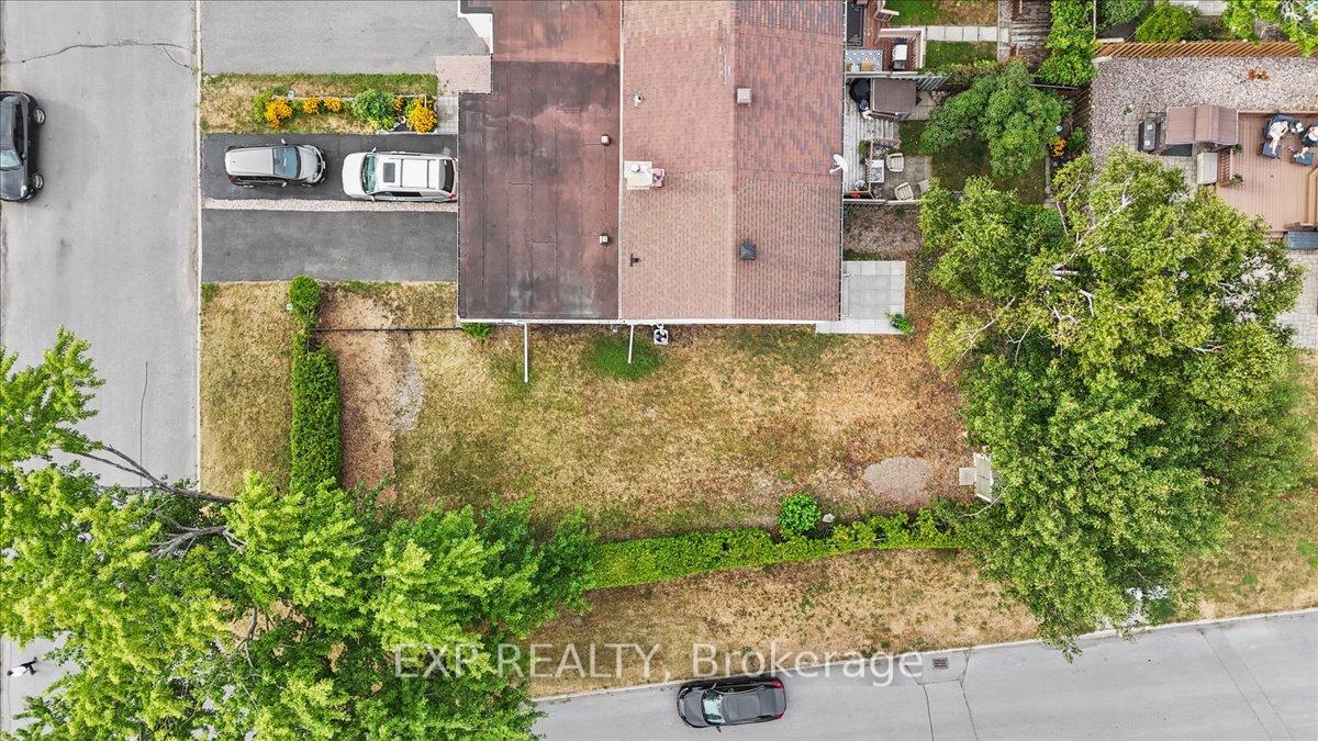 Photo 36 of 5 Tybalt Crescent, Ottawa, Westcliffe Estates — HOMEH