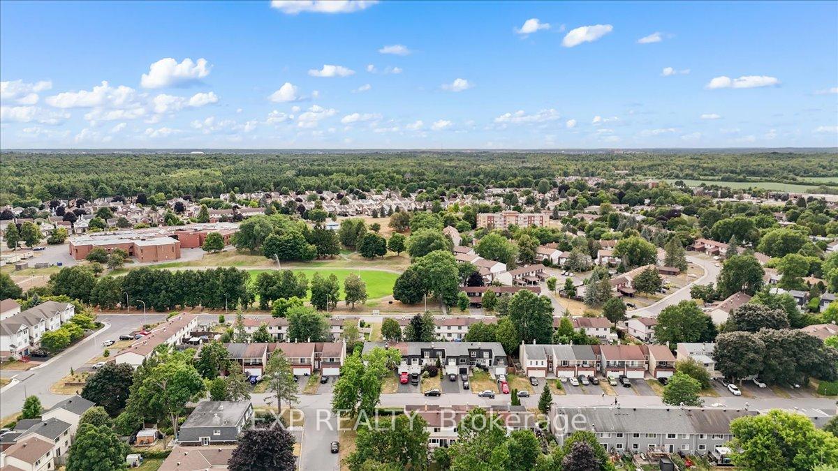Photo 40 of 5 Tybalt Crescent, Ottawa, Westcliffe Estates — HOMEH