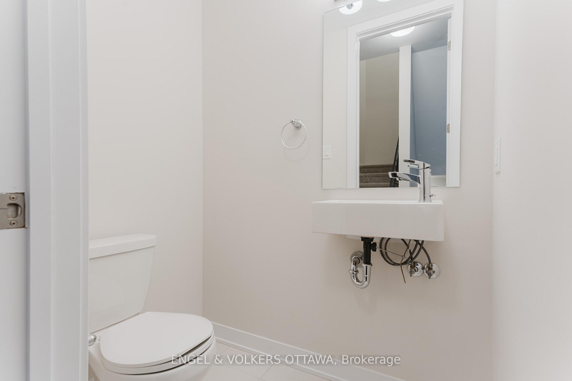 Photo 9 of 207 Speckled Alder Row, Ottawa, Barrhaven - Half Moon Bay — HOMEH
