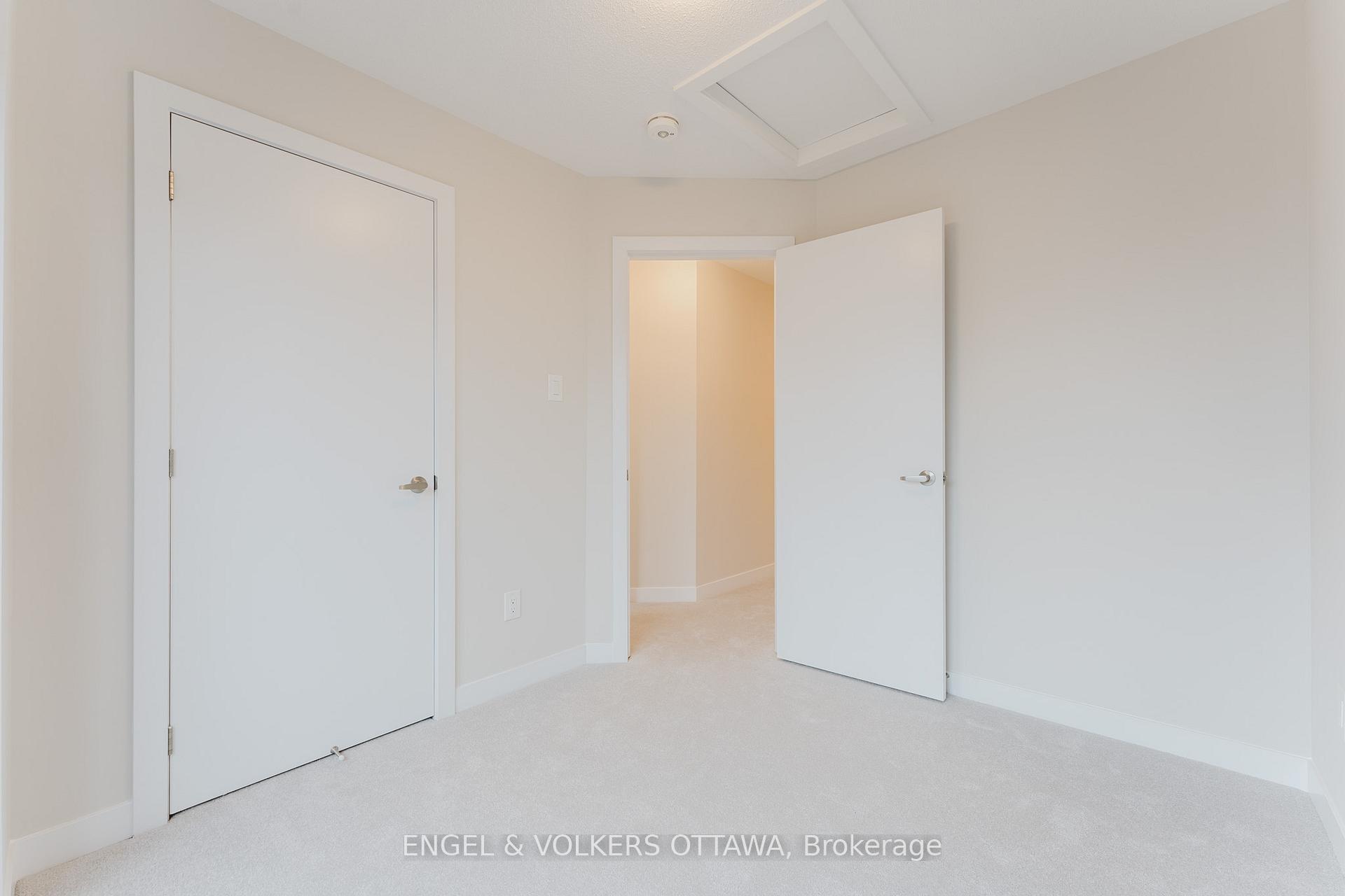 Photo 17 of 207 Speckled Alder Row, Ottawa, Barrhaven - Half Moon Bay — HOMEH