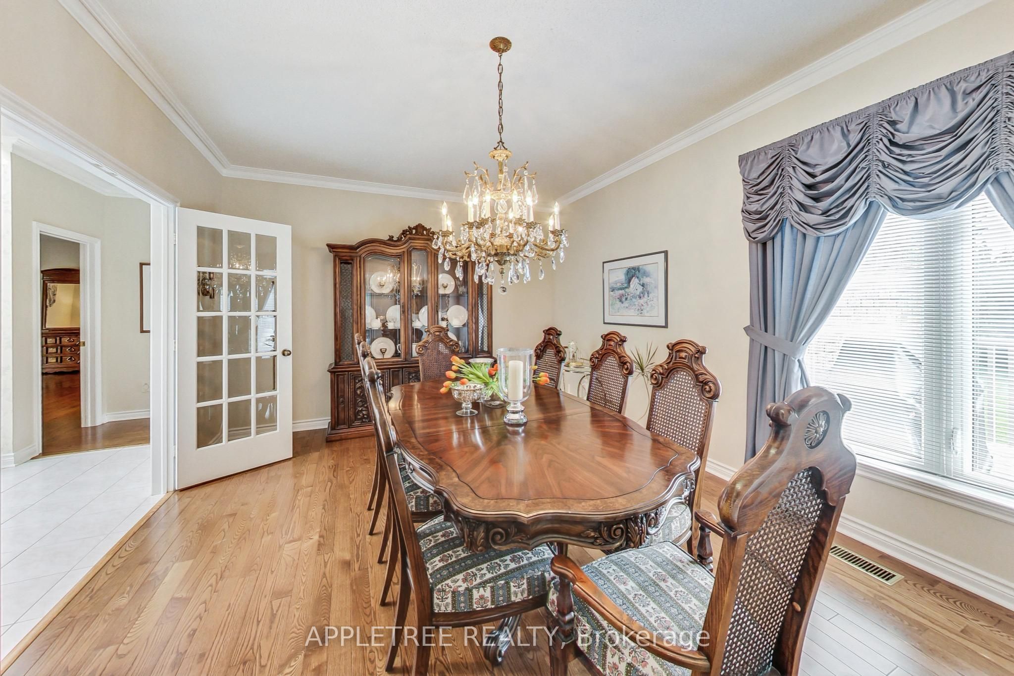 Photo 38 of 57 Carmichael Crescent, King, King City — HOMEH