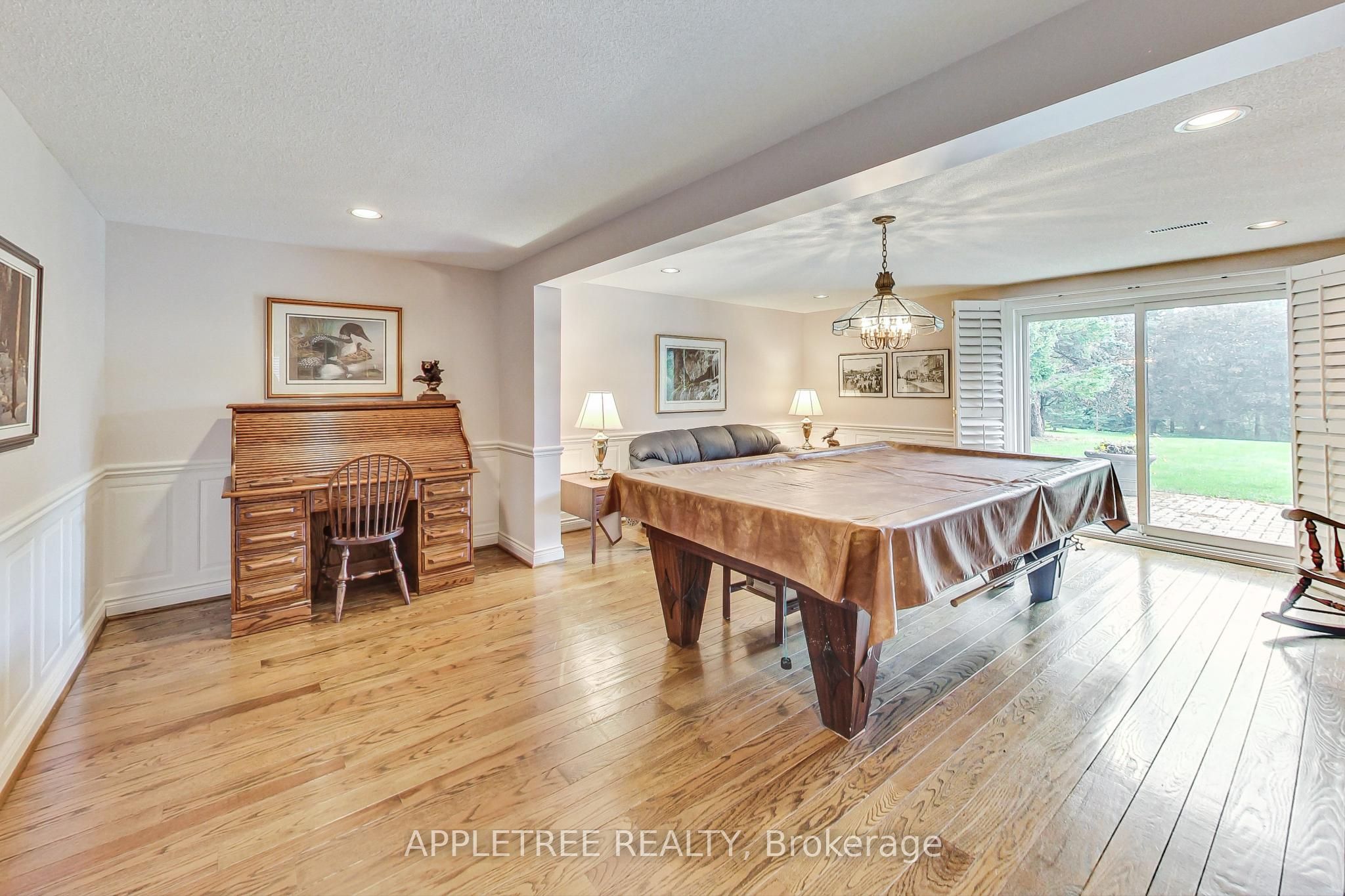 Photo 58 of 57 Carmichael Crescent, King, King City — HOMEH