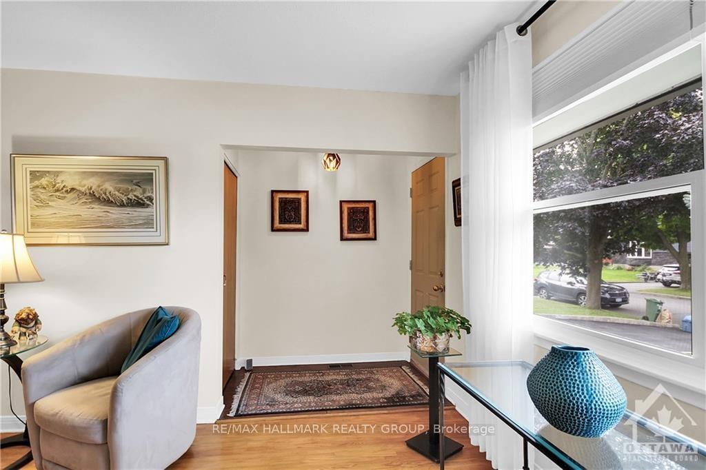 Photo 5 of 2536 Traverse Drive, Ottawa, Brookfield Gardens — HOMEH