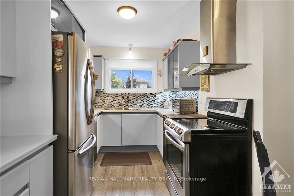 Photo 9 of 2536 Traverse Drive, Ottawa, Brookfield Gardens — HOMEH