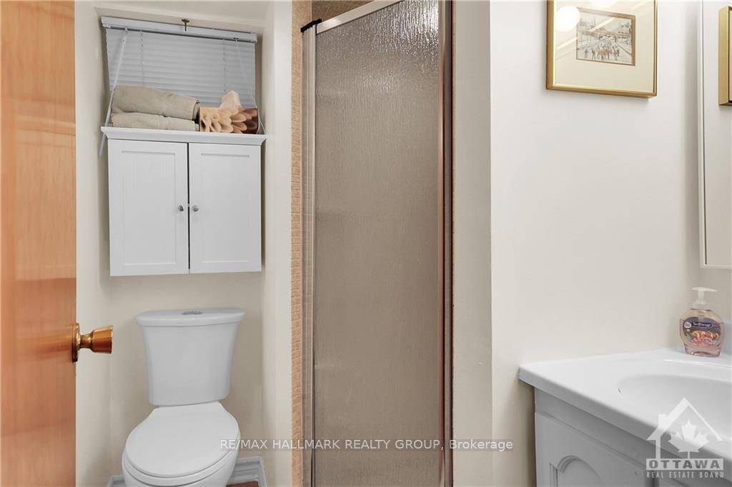 Photo 16 of 2536 Traverse Drive, Ottawa, Brookfield Gardens — HOMEH