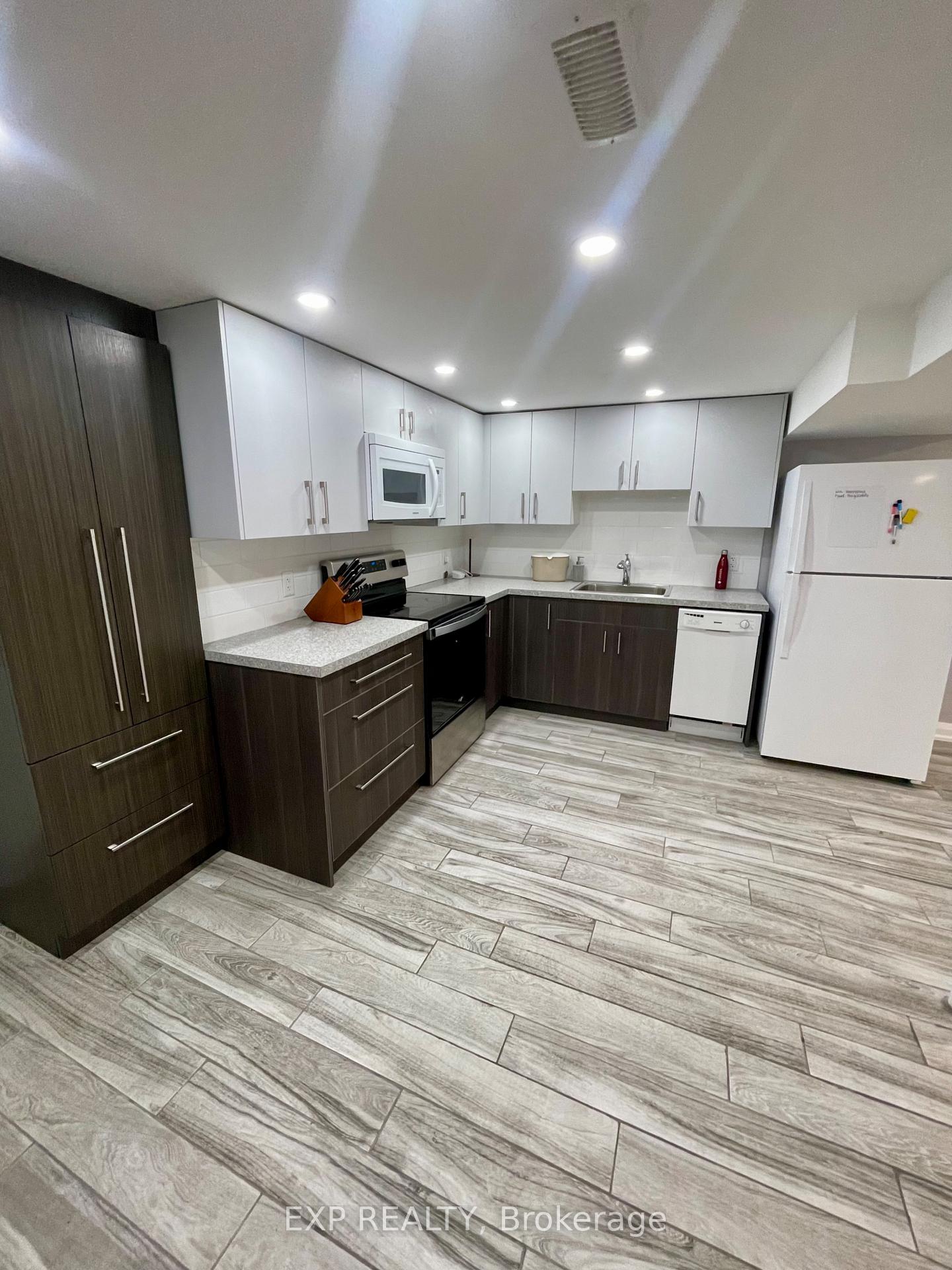 Photo 1 of Unit Lower, 71 Denison Avenue, Toronto, Kensington-Chinatown — HOMEH