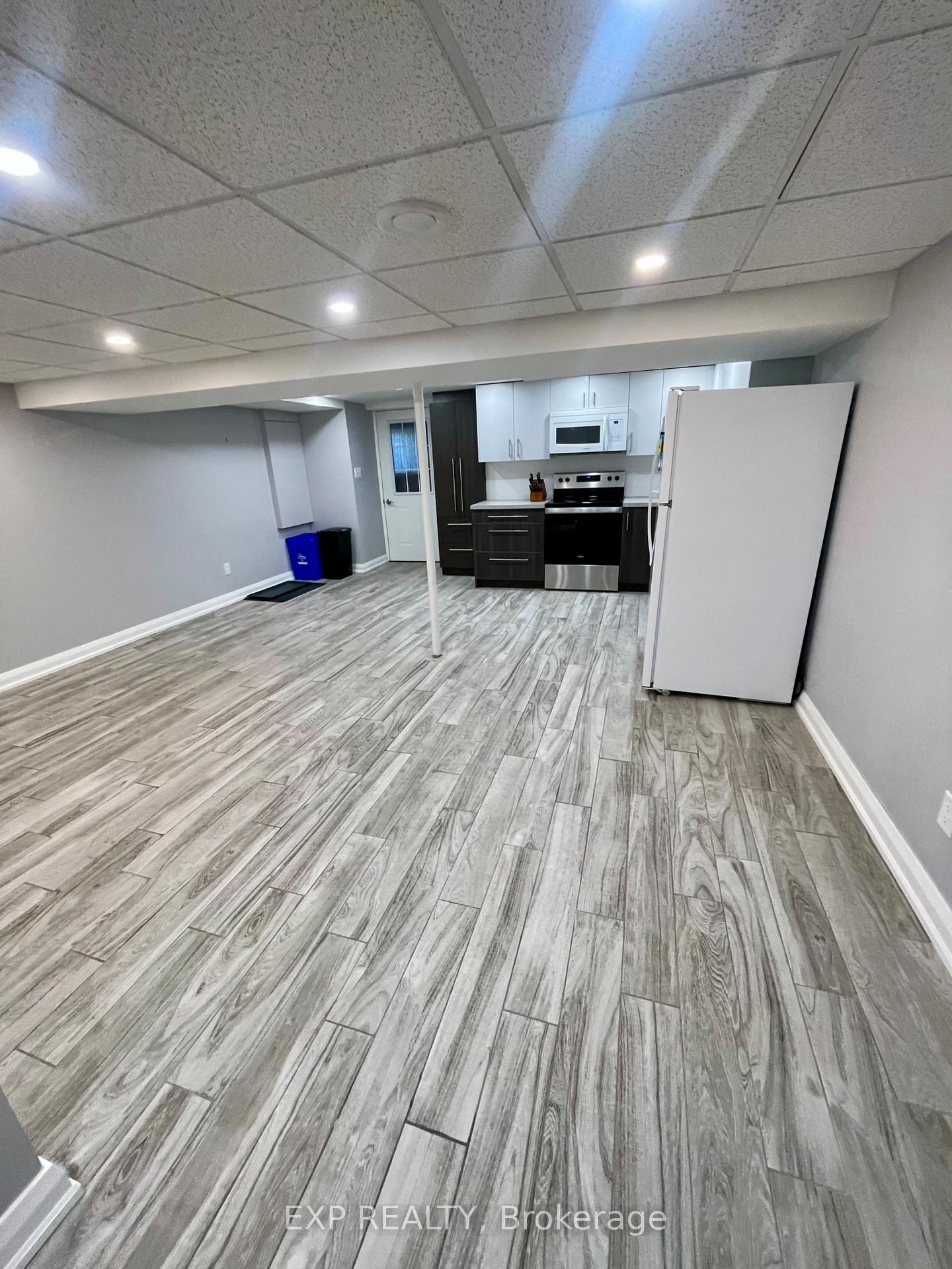 Photo 4 of Unit Lower, 71 Denison Avenue, Toronto, Kensington-Chinatown — HOMEH