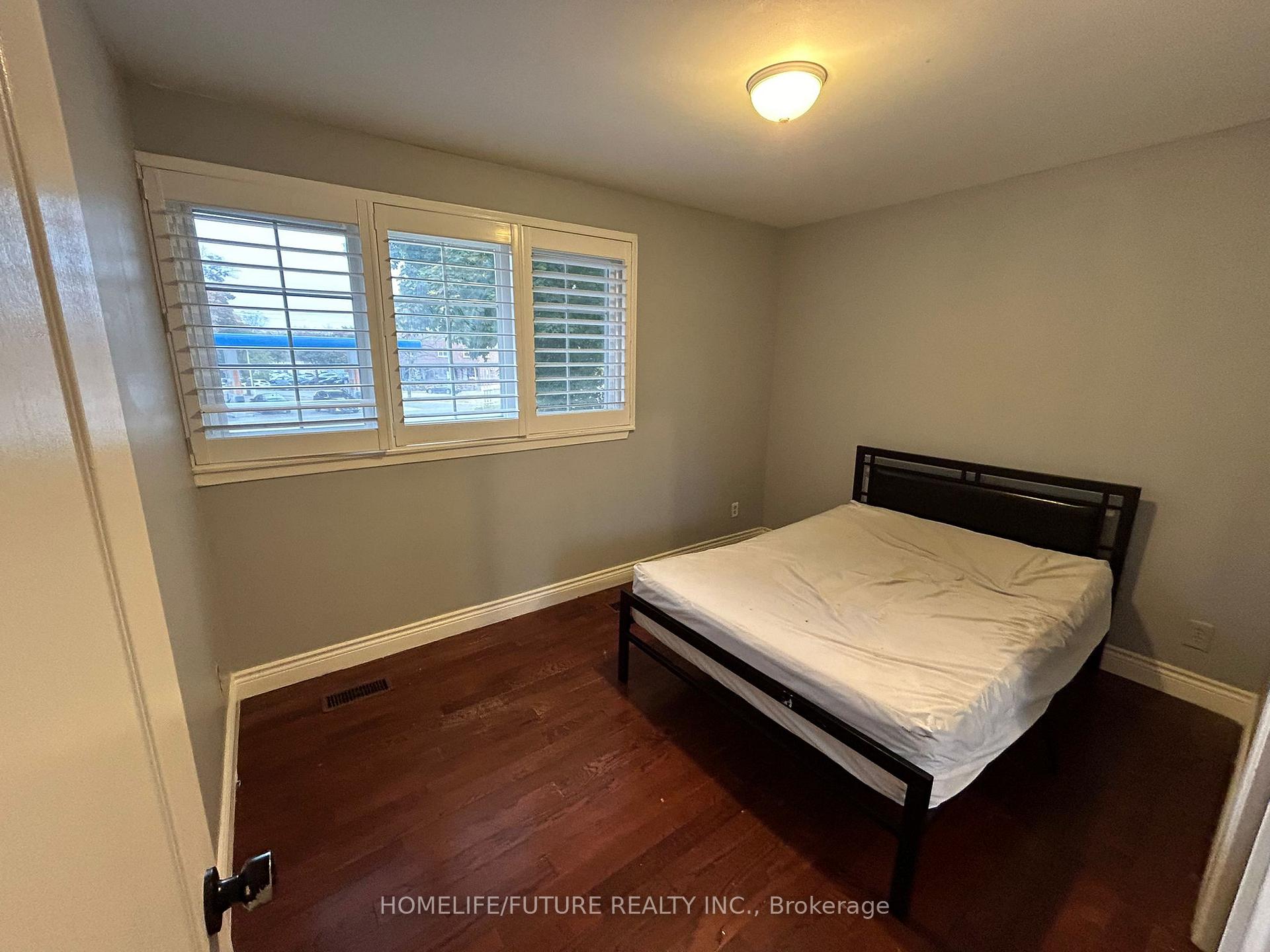 Photo 12 of 4 Watson Street, Scarborough, Highland Creek — HOMEH