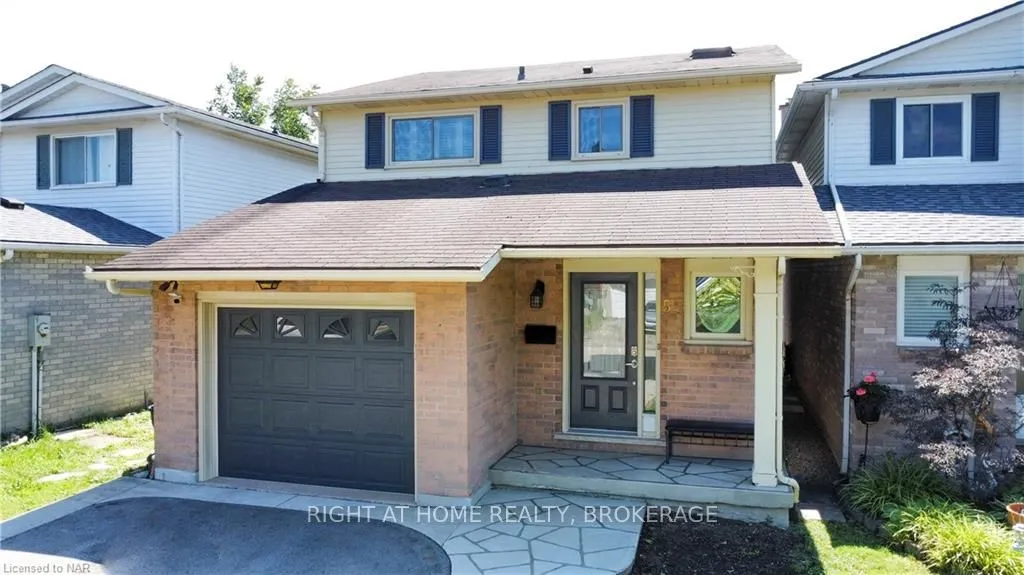 Photo 2 of 53 Baxter Crescent, Thorold, Confederation Heights — HOMEH