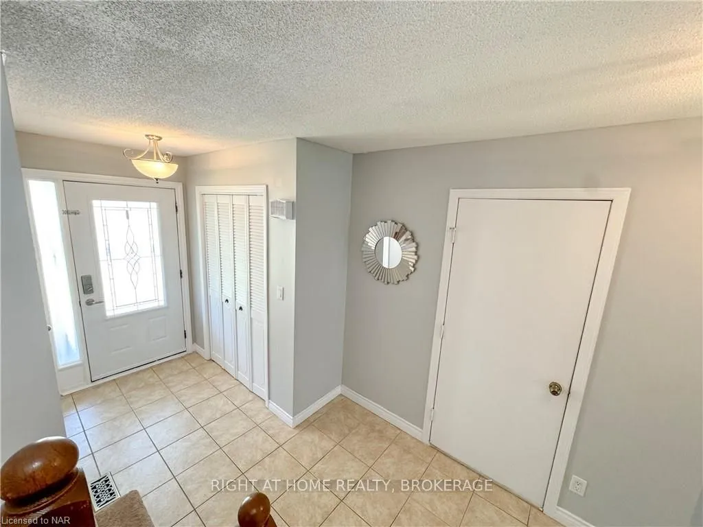 Photo 6 of 53 Baxter Crescent, Thorold, Confederation Heights — HOMEH