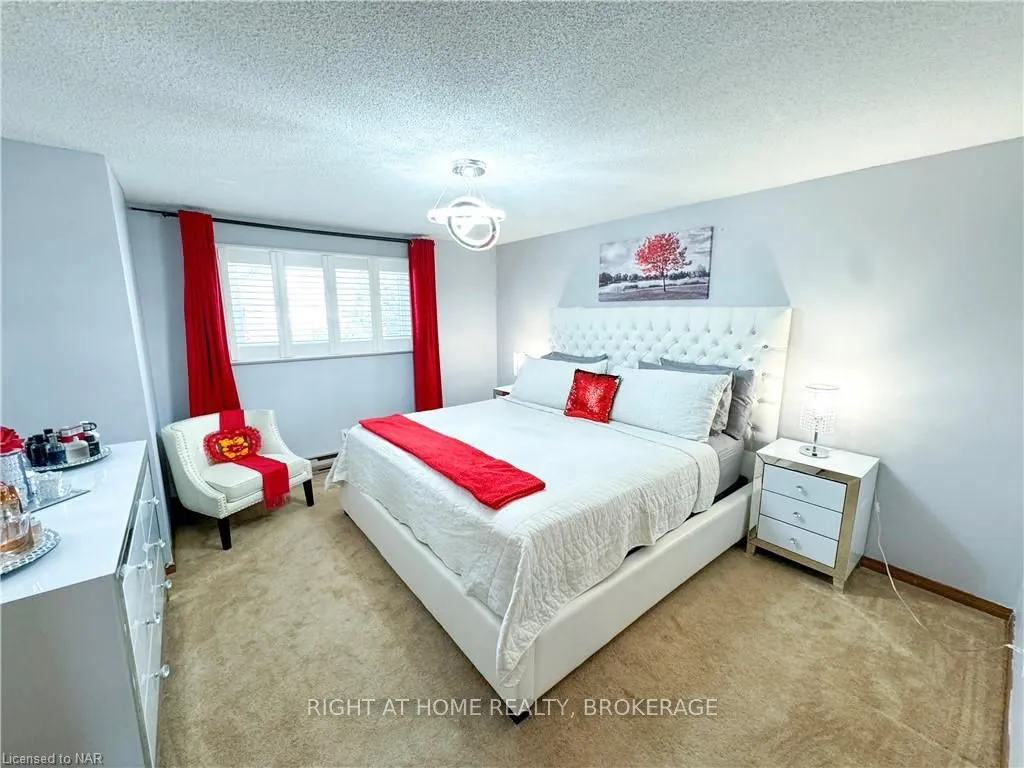 Photo 15 of 53 Baxter Crescent, Thorold, Confederation Heights — HOMEH