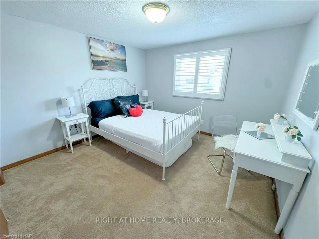 Photo 17 of 53 Baxter Crescent, Thorold, Confederation Heights — HOMEH