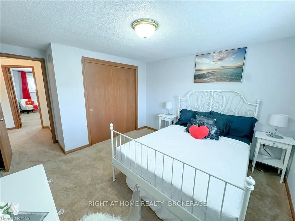 Photo 18 of 53 Baxter Crescent, Thorold, Confederation Heights — HOMEH