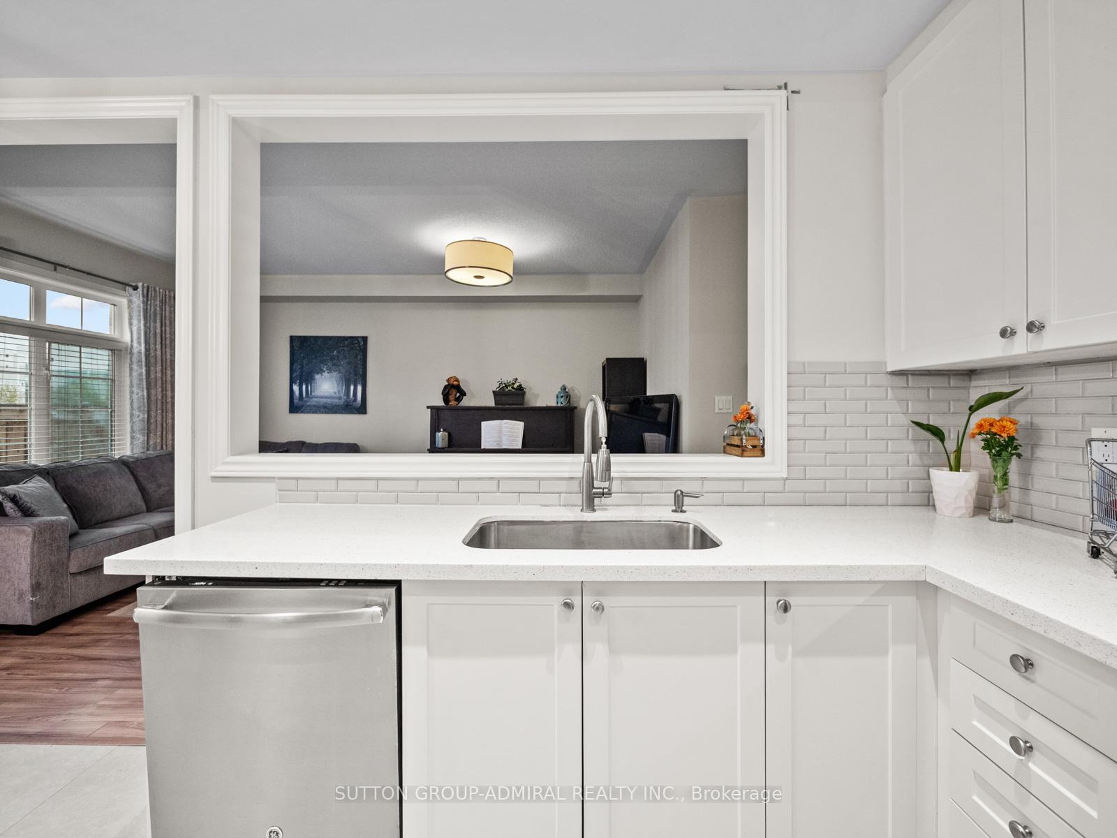 Photo 11 of 79 Watkins Glen Crescent, Aurora, Bayview Wellington — HOMEH