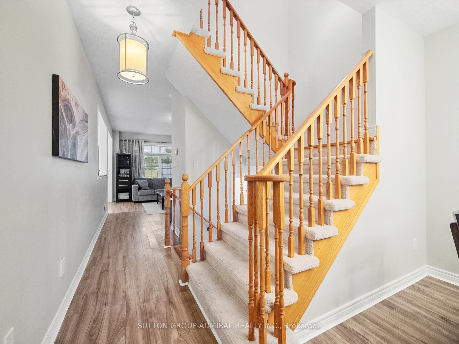 Photo 15 of 79 Watkins Glen Crescent, Aurora, Bayview Wellington — HOMEH