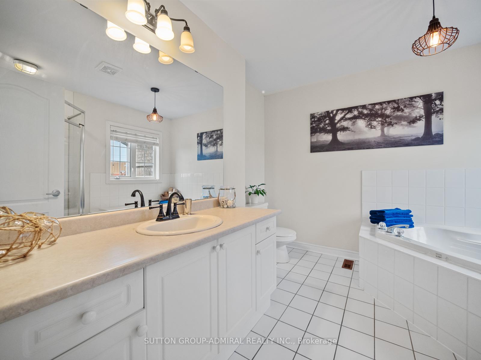 Photo 16 of 79 Watkins Glen Crescent, Aurora, Bayview Wellington — HOMEH