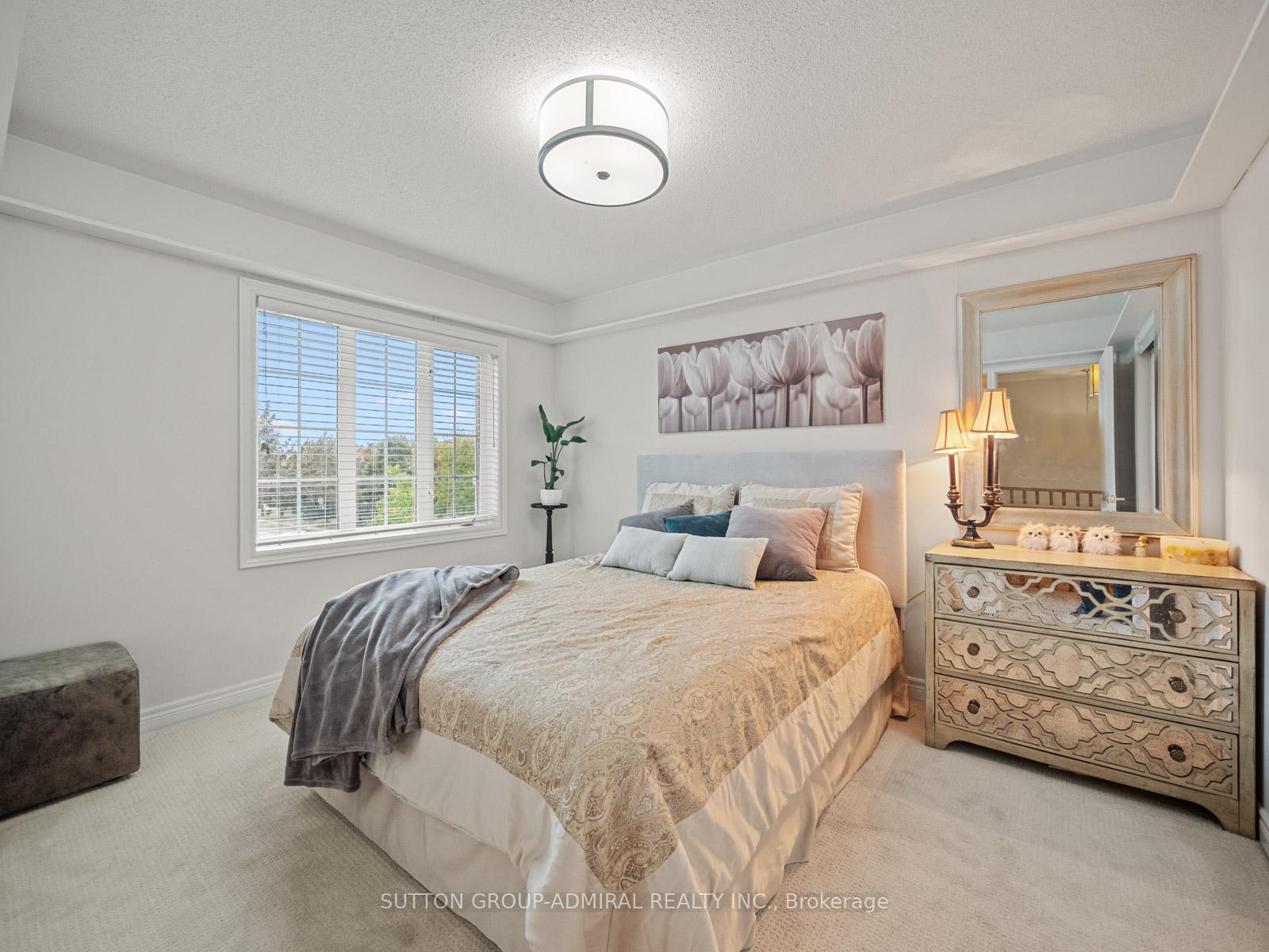 Photo 25 of 79 Watkins Glen Crescent, Aurora, Bayview Wellington — HOMEH