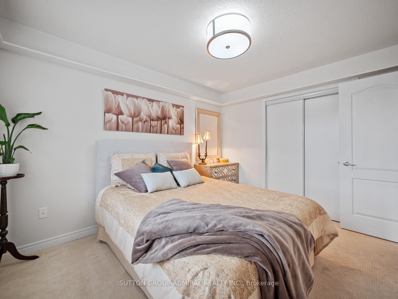 Photo 21 of 79 Watkins Glen Crescent, Aurora, Bayview Wellington — HOMEH