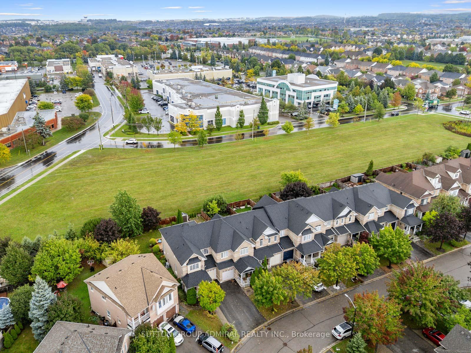 Photo 36 of 79 Watkins Glen Crescent, Aurora, Bayview Wellington — HOMEH