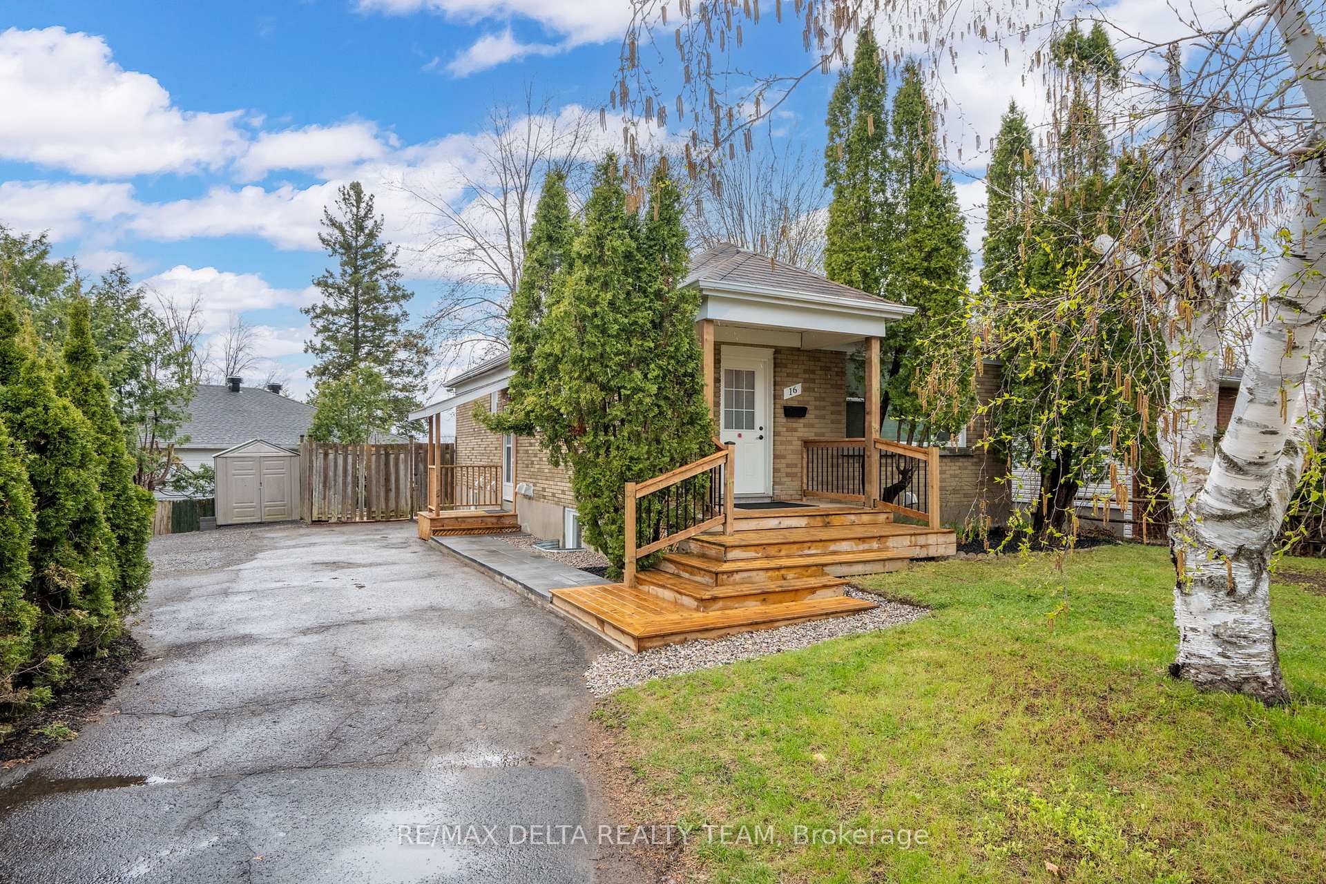 Photo 1 of 16 Seguin Street S, Ottawa, Cardinal Heights — HOMEH