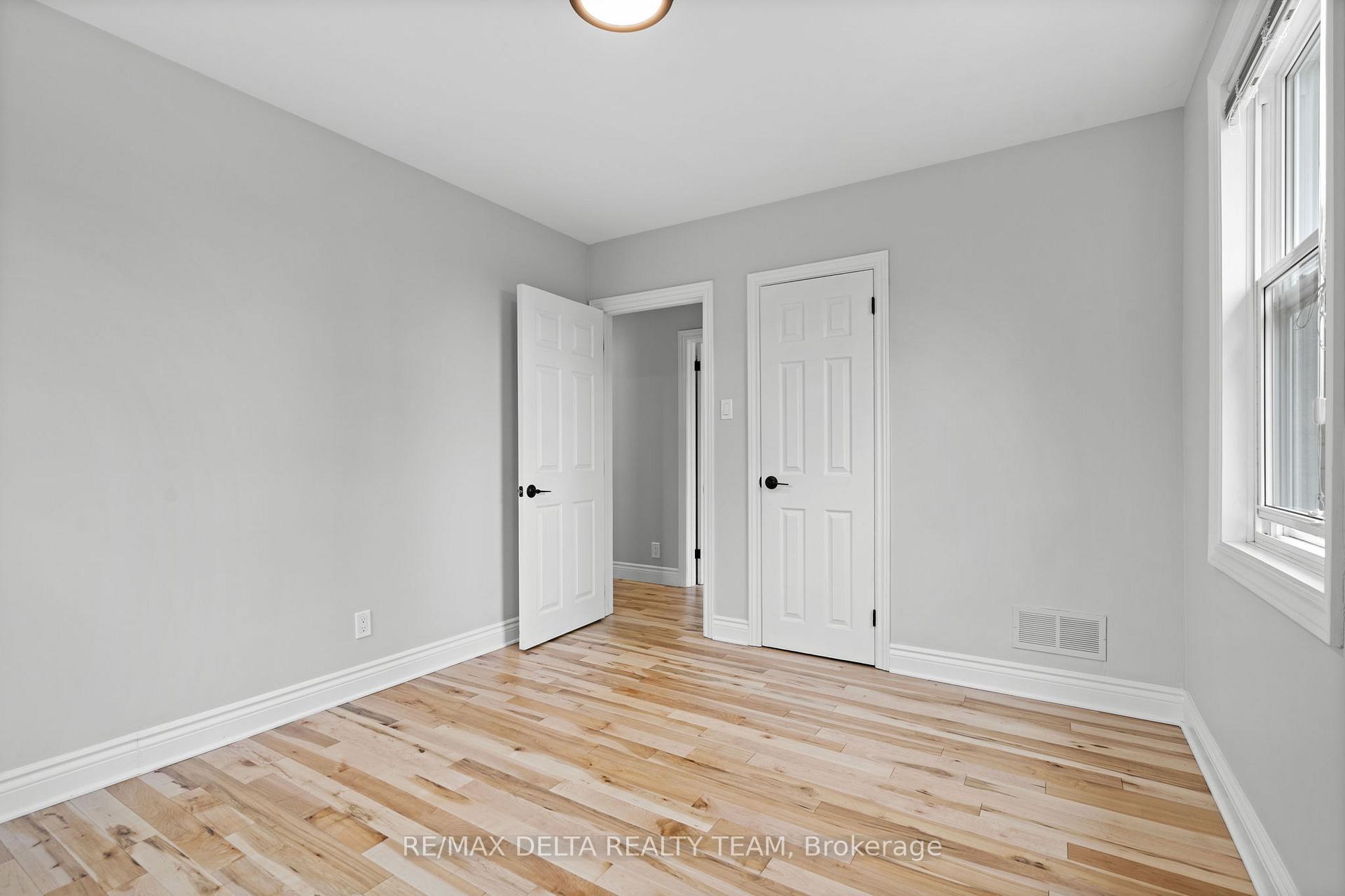 Photo 10 of 16 Seguin Street S, Ottawa, Cardinal Heights — HOMEH