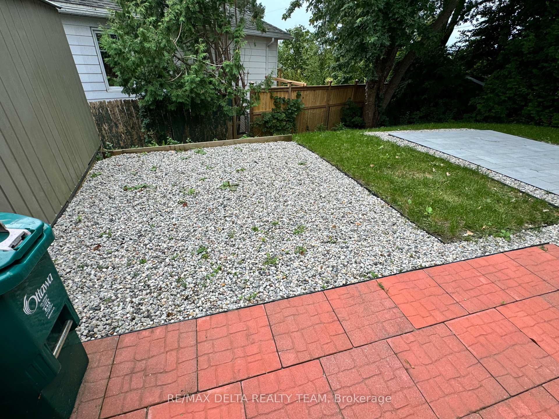Photo 16 of 16 Seguin Street S, Ottawa, Cardinal Heights — HOMEH