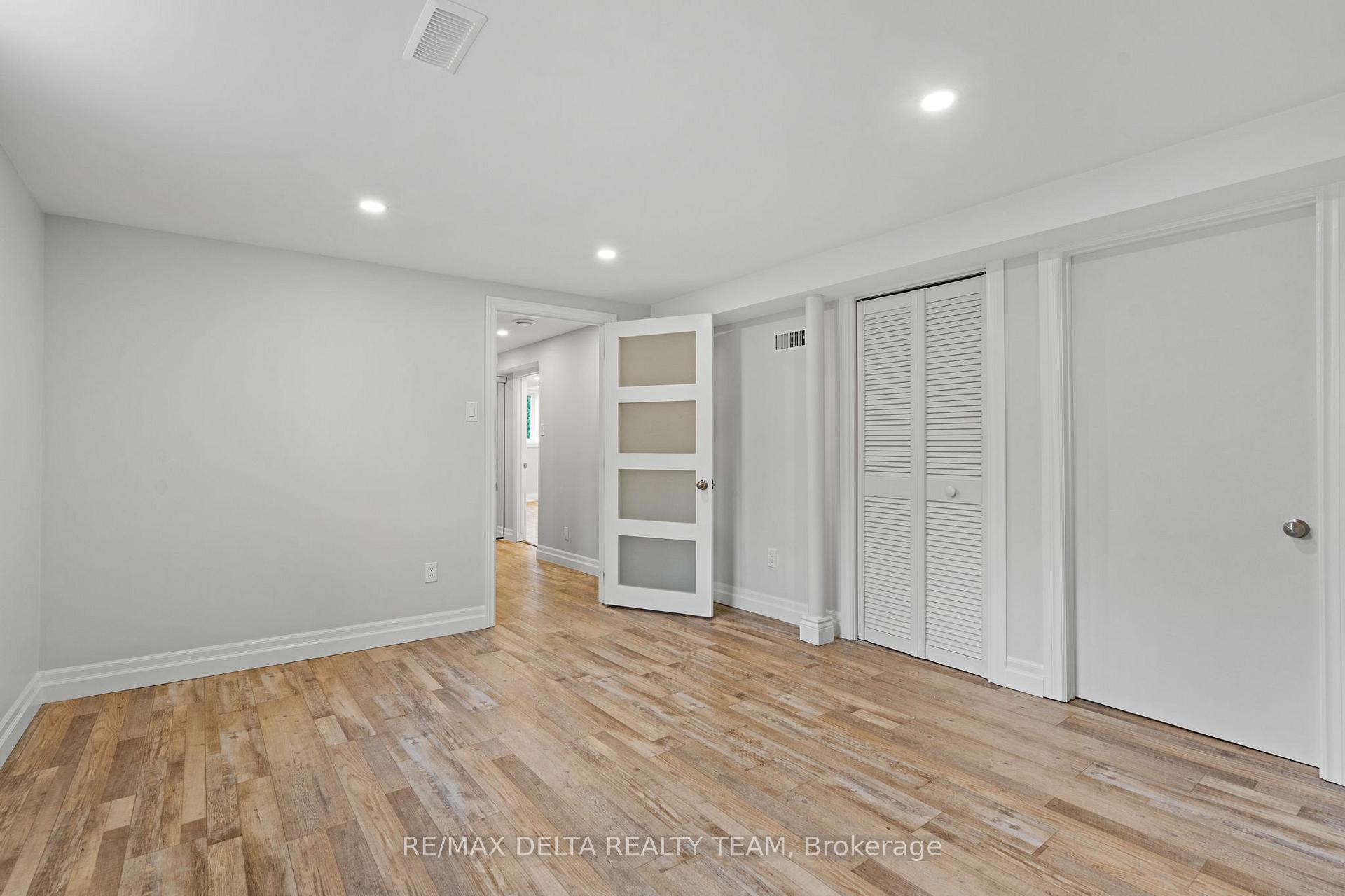 Photo 36 of 16 Seguin Street S, Ottawa, Cardinal Heights — HOMEH