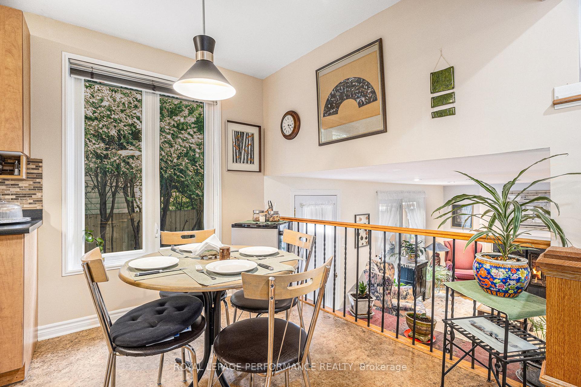 Photo 10 of 1 Wedgewood Crescent, Ottawa, Blackburn Hamlet — HOMEH