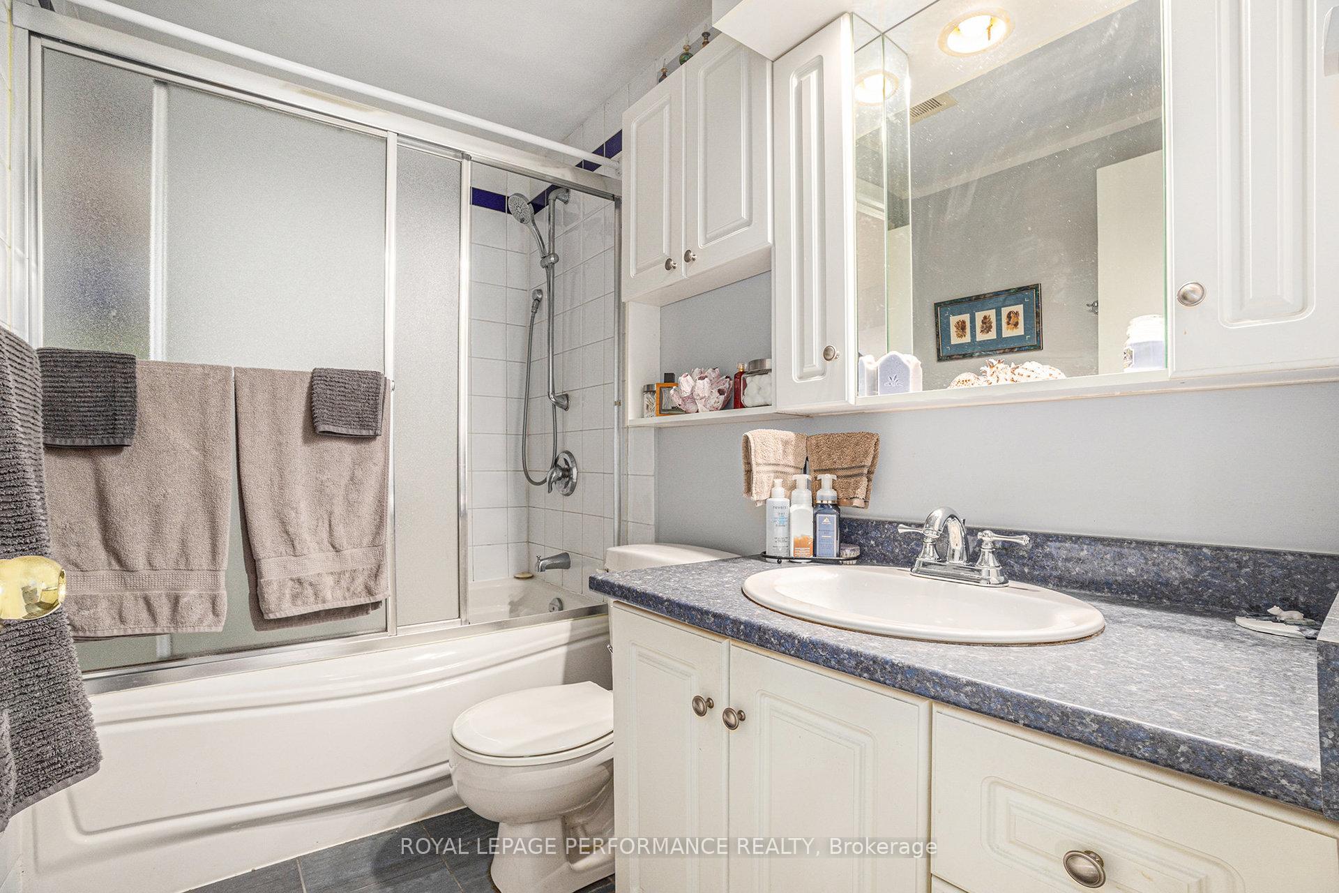 Photo 26 of 1 Wedgewood Crescent, Ottawa, Blackburn Hamlet — HOMEH