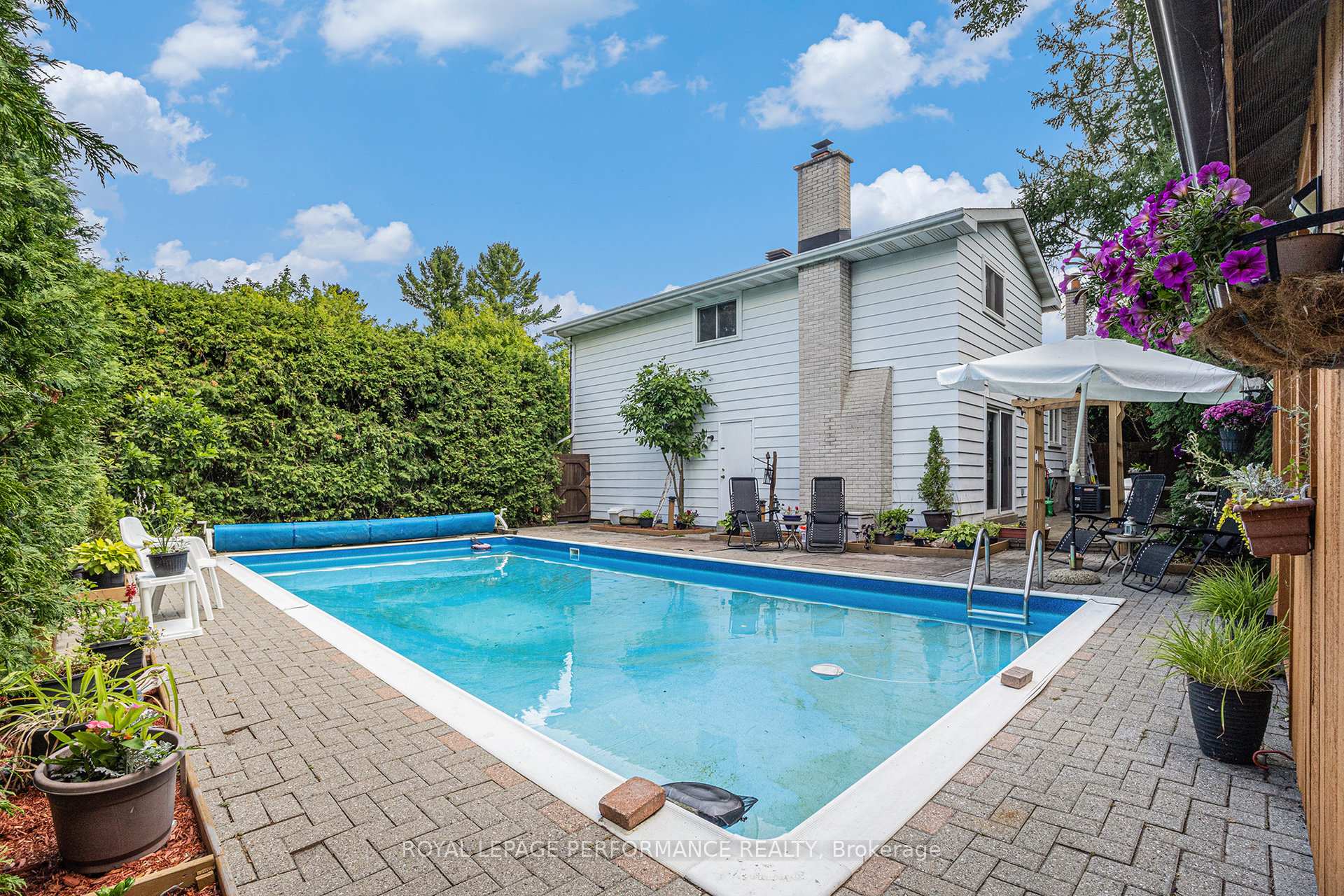Photo 33 of 1 Wedgewood Crescent, Ottawa, Blackburn Hamlet — HOMEH