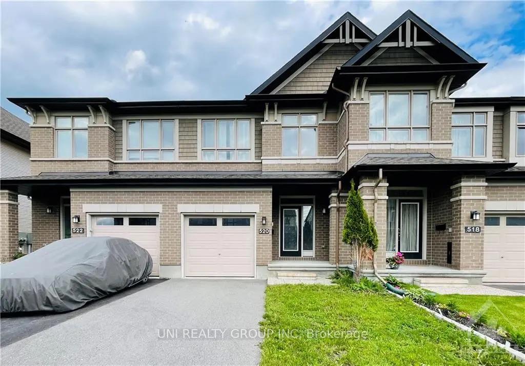 Front of 520 Earnscliffe Grove