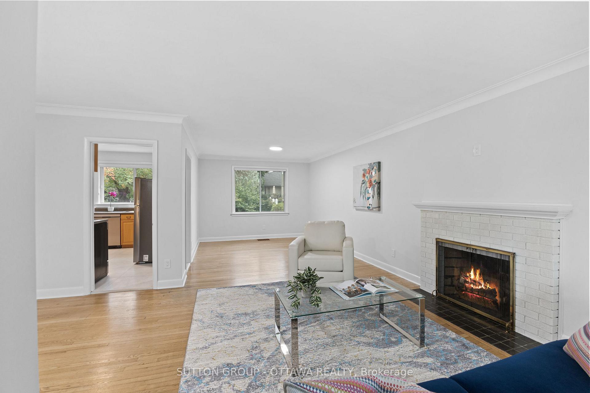 Photo 4 of 1487 Caverley Street, Ottawa, Riverview Park — HOMEH