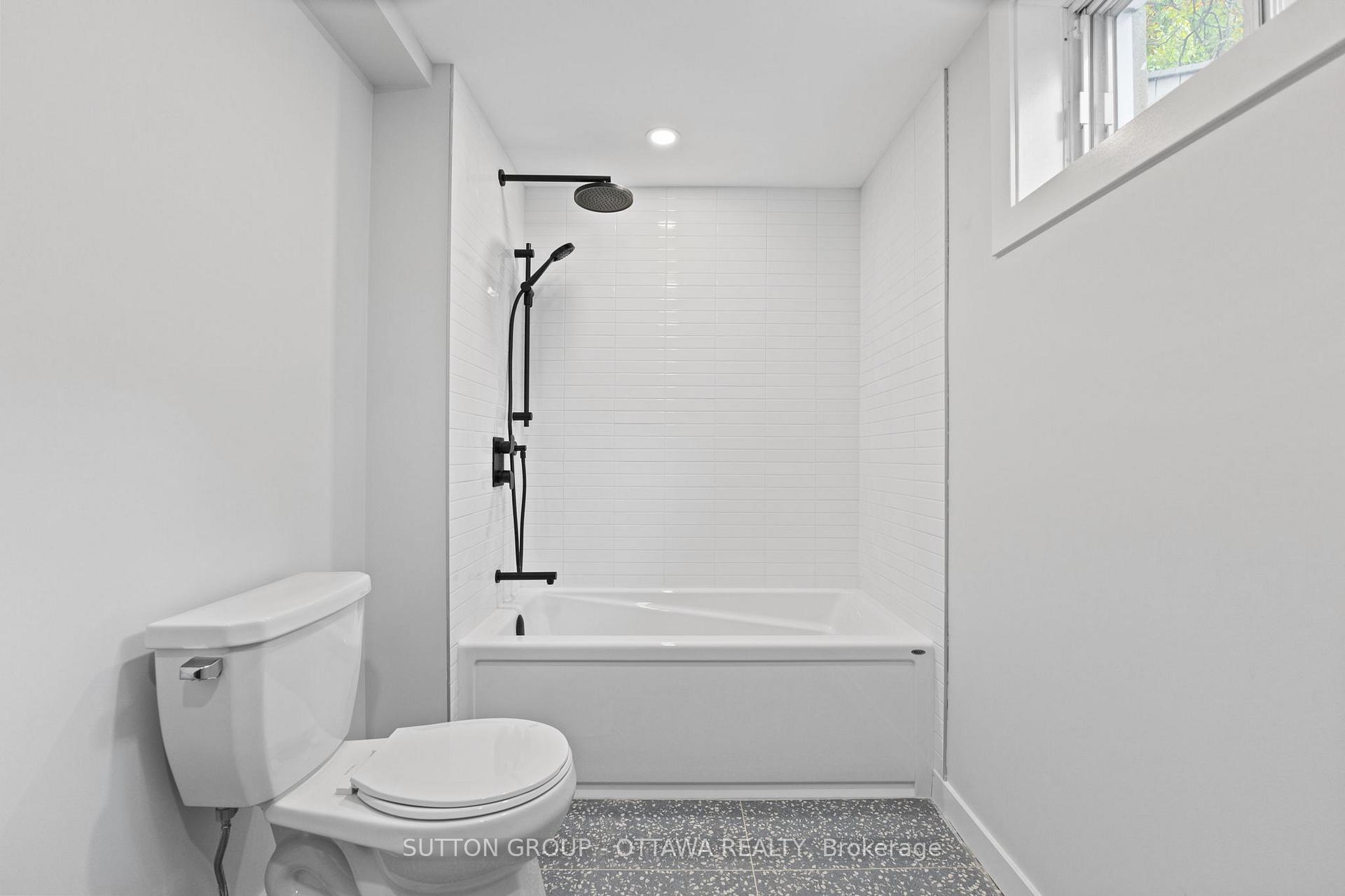Photo 15 of 1487 Caverley Street, Ottawa, Riverview Park — HOMEH