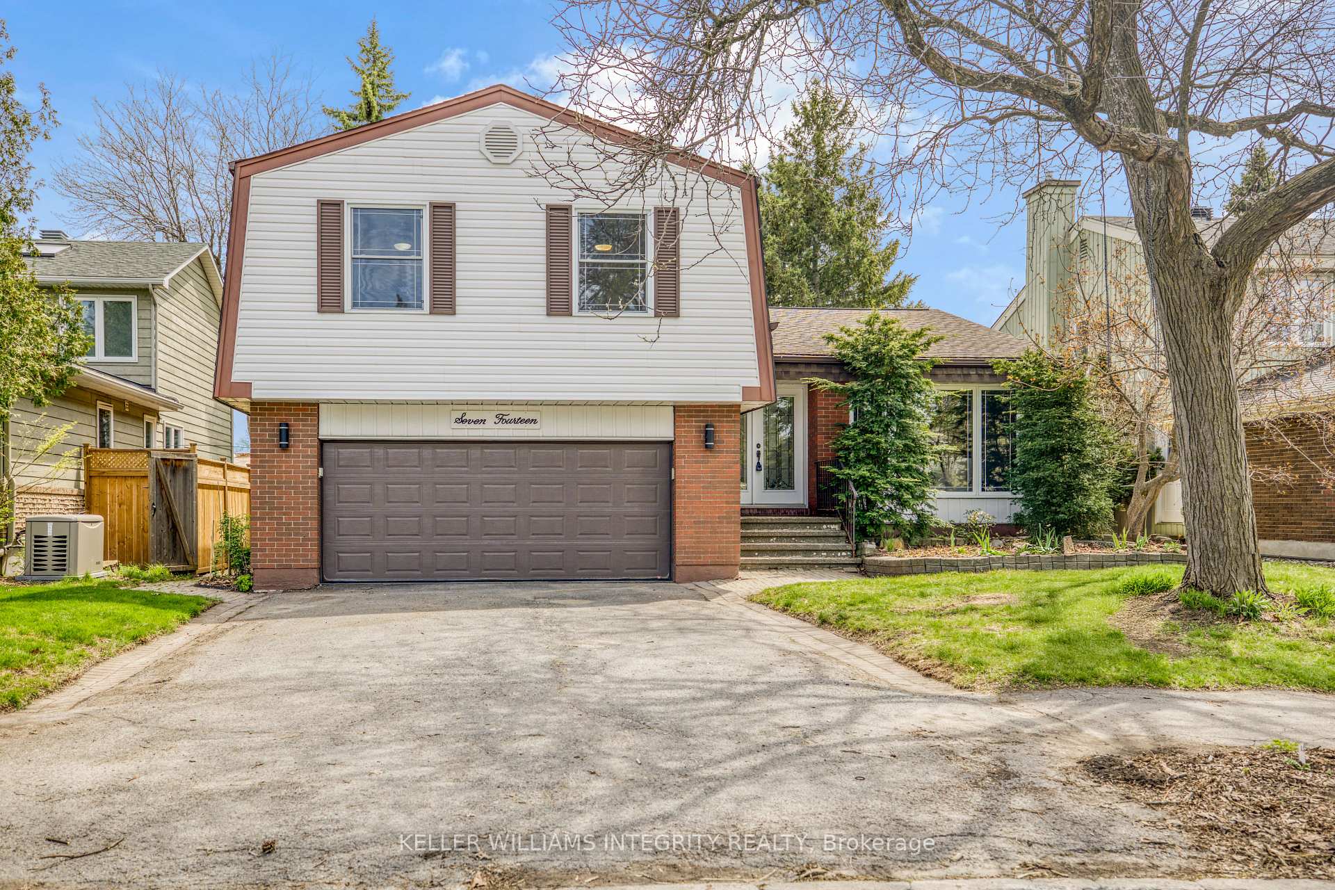 Photo 1 of 714 Mooneys Bay Place, Ottawa, Mooneys Bay/Riverside Park — HOMEH