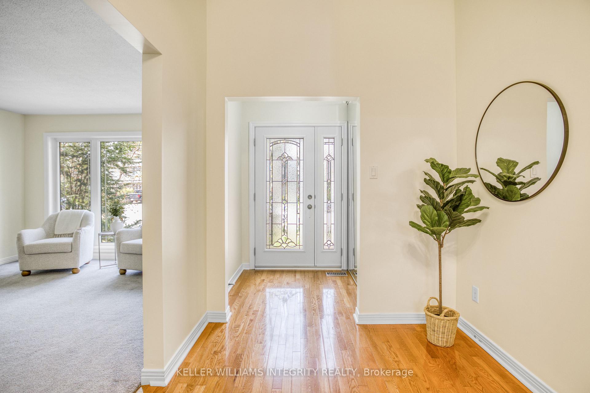 Photo 3 of 714 Mooneys Bay Place, Ottawa, Mooneys Bay/Riverside Park — HOMEH