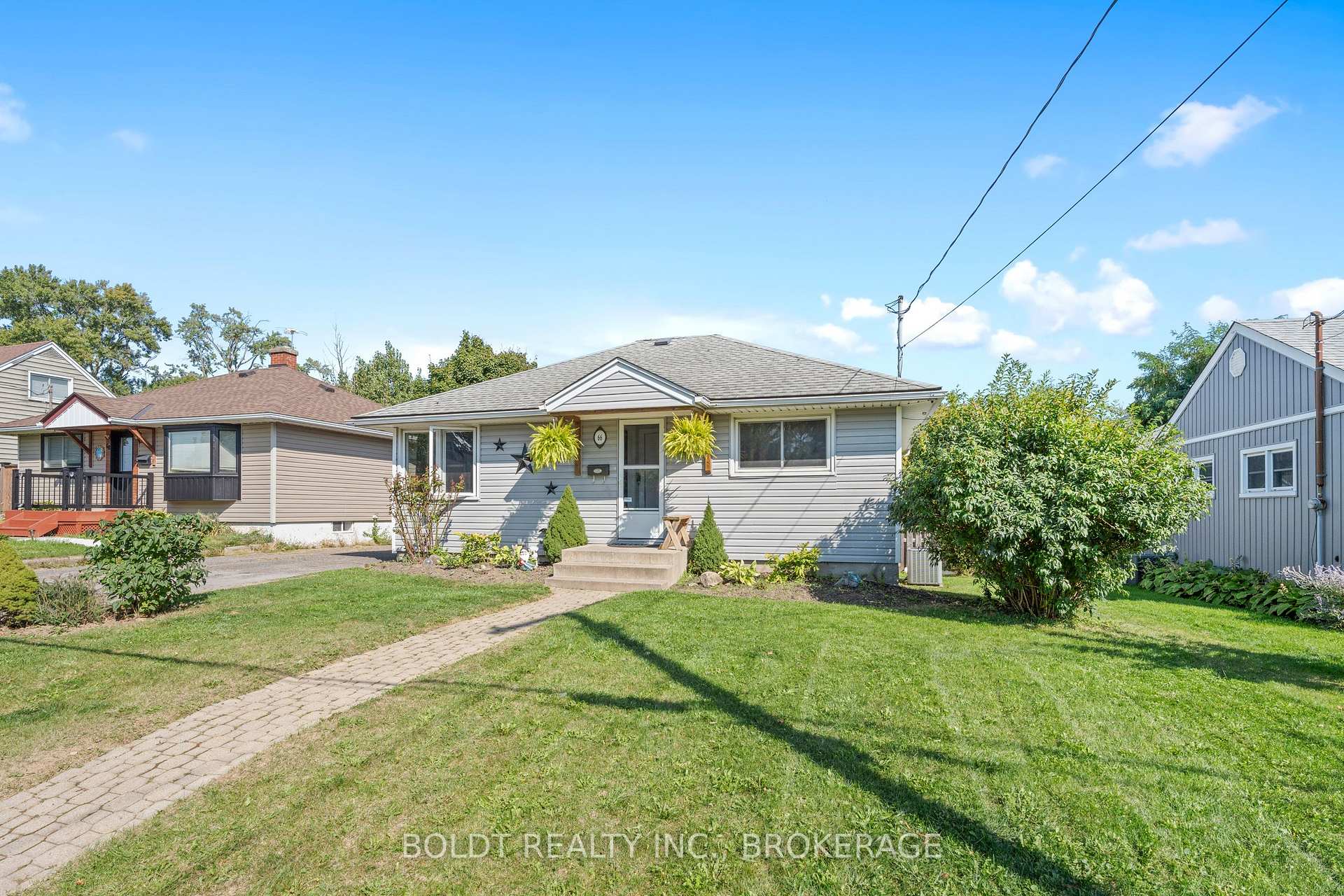 Photo 1 of 66 Whyte Avenue N, Thorold, Thorold Downtown — HOMEH