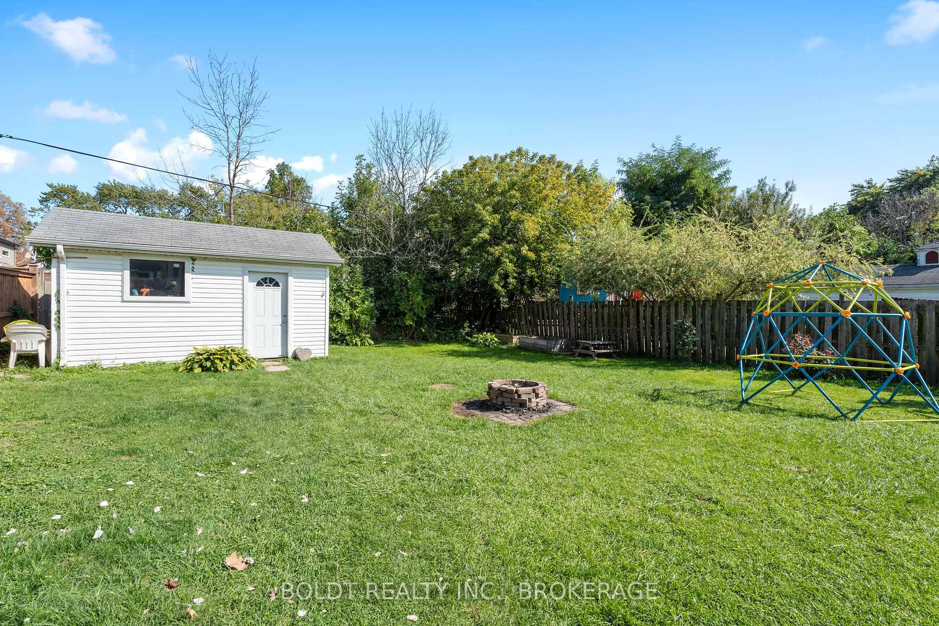 Photo 3 of 66 Whyte Avenue N, Thorold, Thorold Downtown — HOMEH