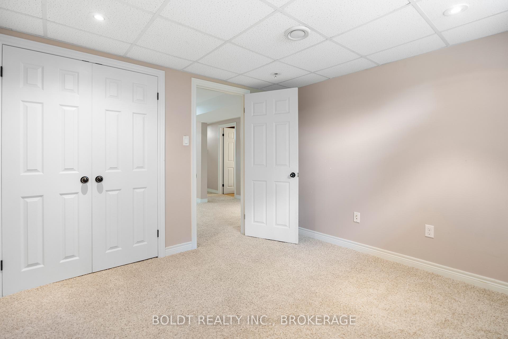 Photo 25 of 66 Whyte Avenue N, Thorold, Thorold Downtown — HOMEH