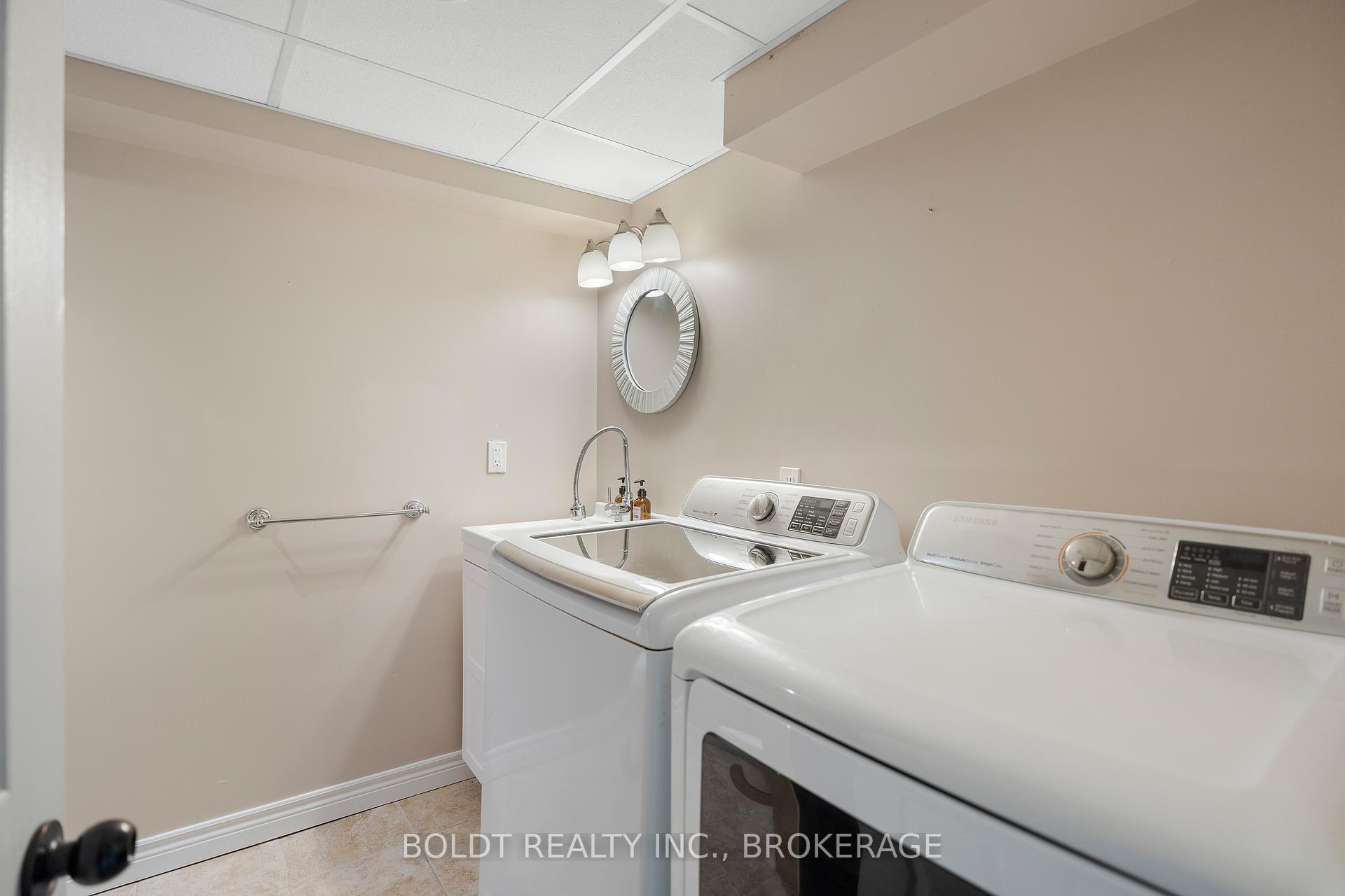 Photo 27 of 66 Whyte Avenue N, Thorold, Thorold Downtown — HOMEH