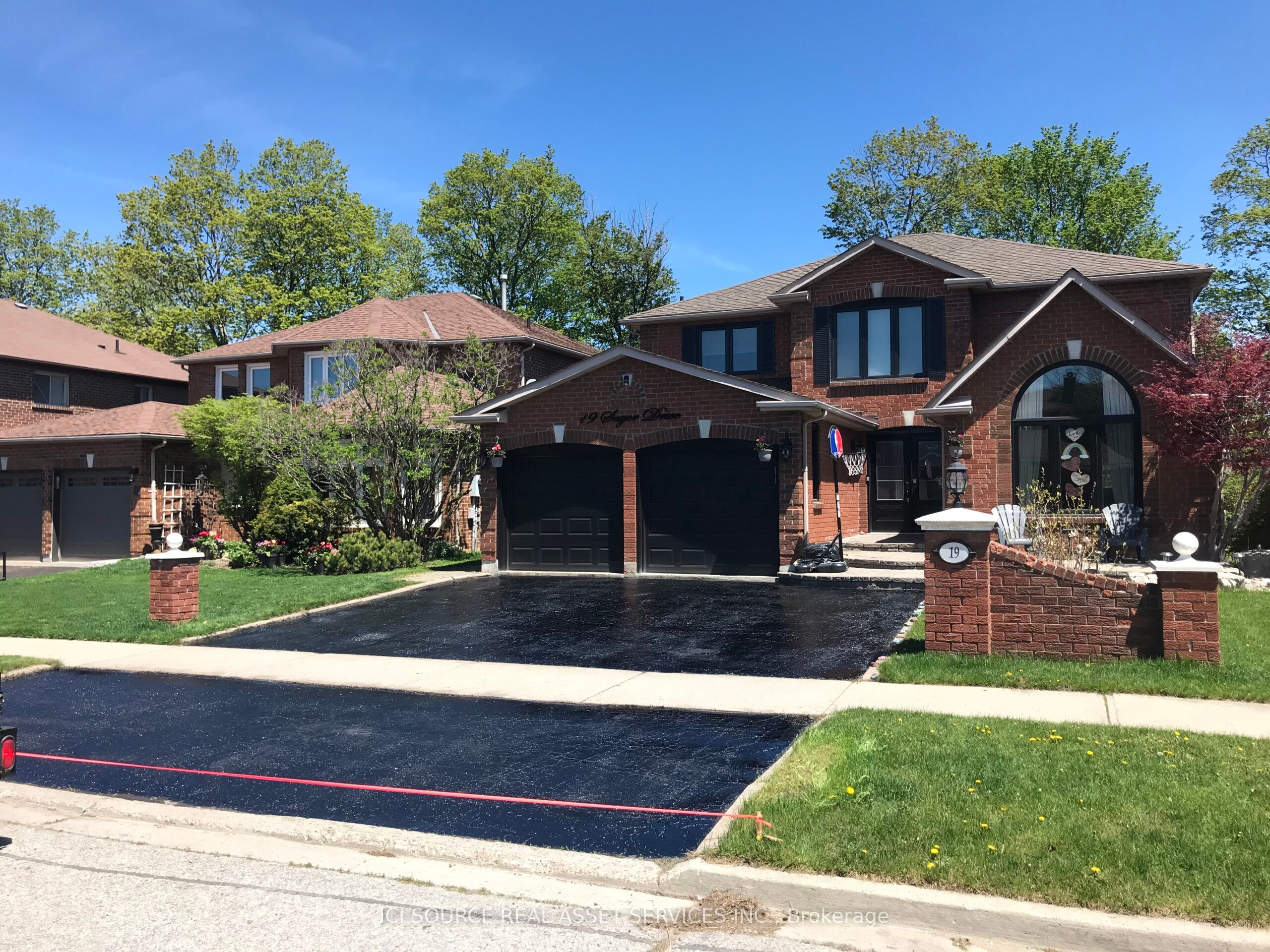 Photo 2 of Unit Upper, 19 Sayor Drive, Ajax, Central West — HOMEH