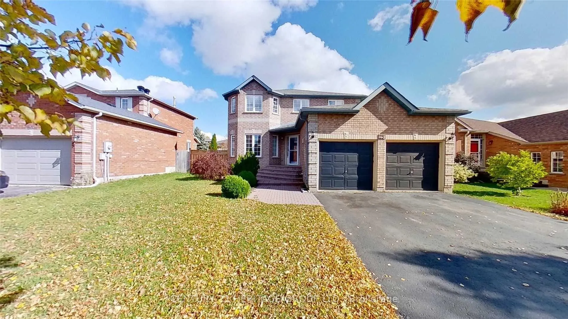 Photo 1 of Unit Main & 2nd, 25 Logan Court, Barrie, Holly — HOMEH