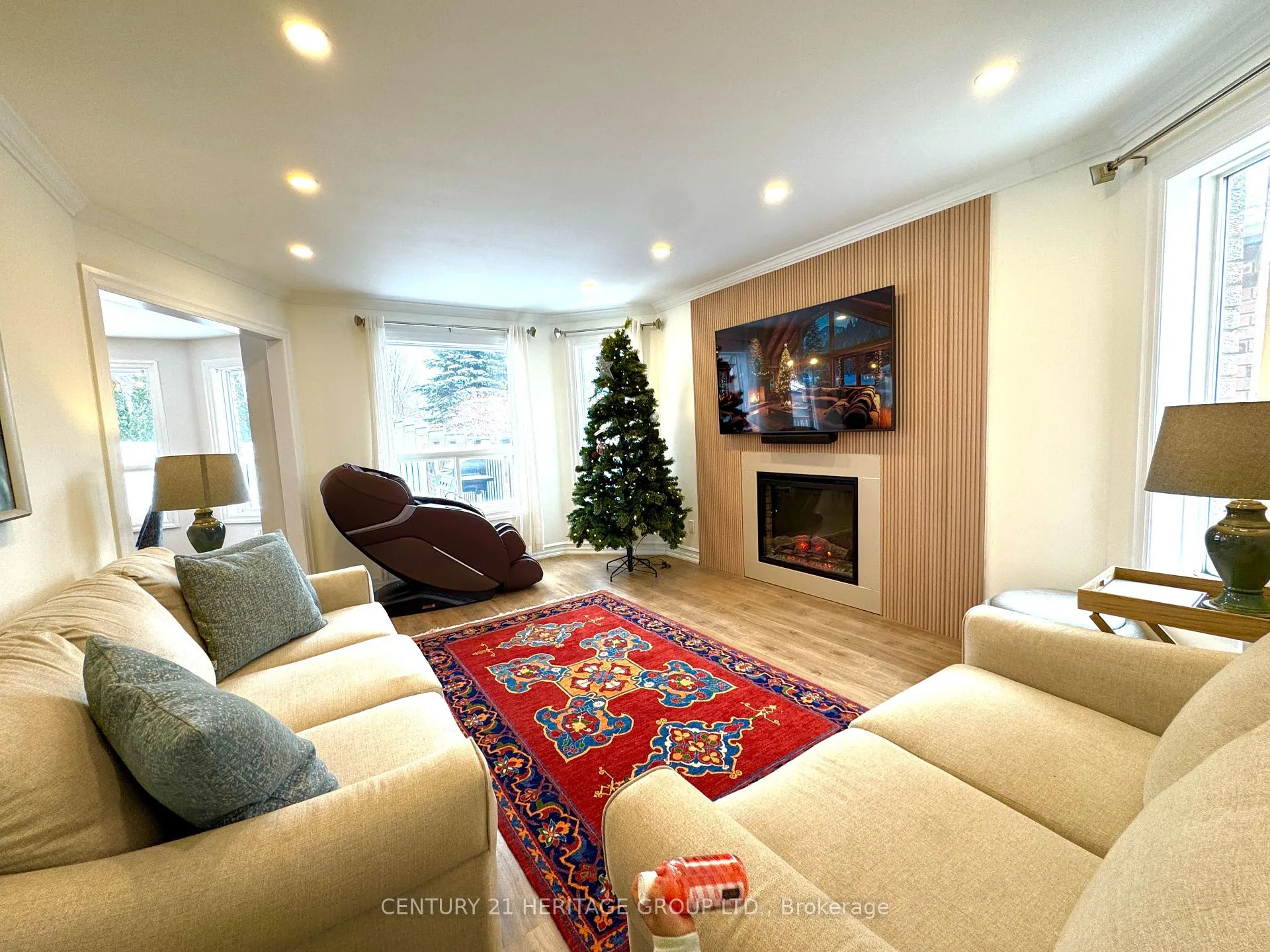 Photo 9 of Unit Main & 2nd, 25 Logan Court, Barrie, Holly — HOMEH