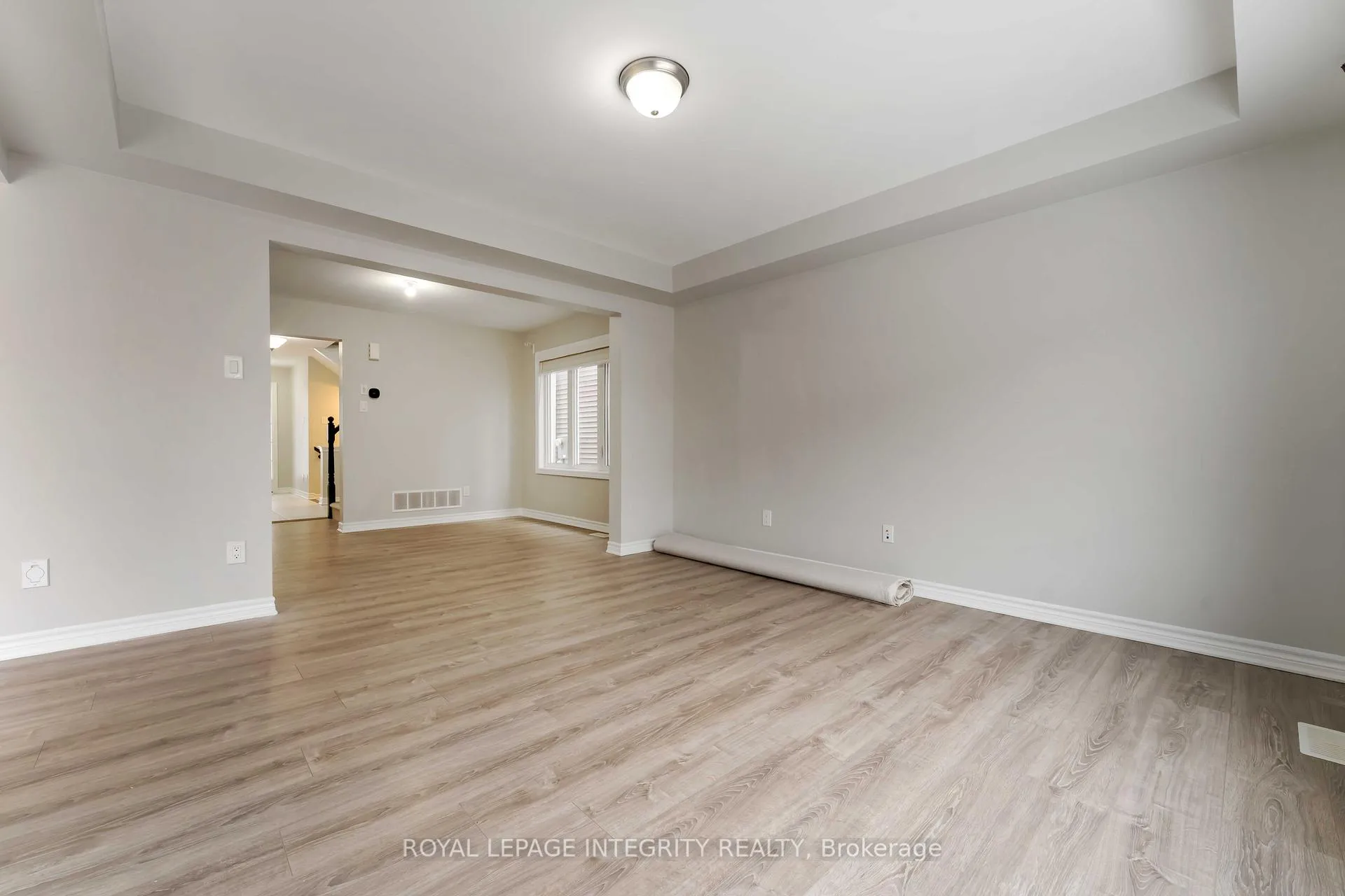 Photo 9 of 408 Aphelion Crescent, Ottawa, Barrhaven - Half Moon Bay — HOMEH