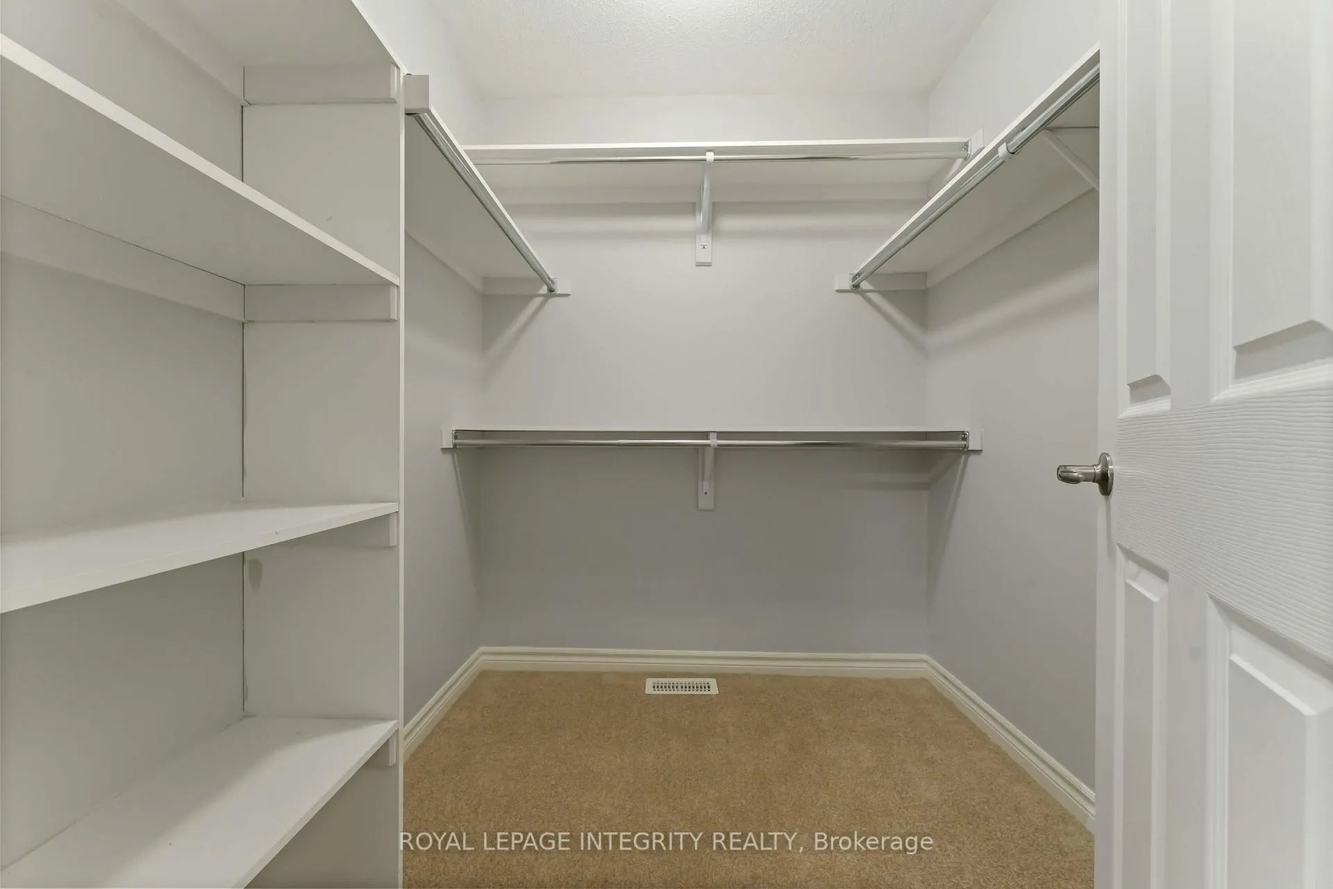 Photo 23 of 408 Aphelion Crescent, Ottawa, Barrhaven - Half Moon Bay — HOMEH